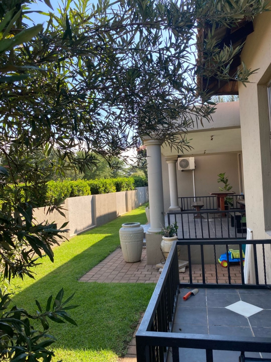 To Let 4 Bedroom Property for Rent in Birdwood Estate North West
